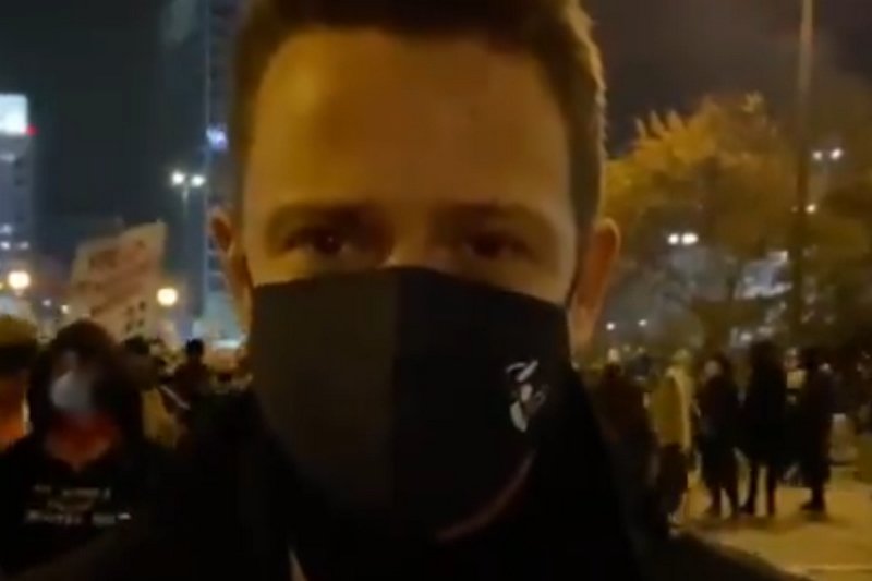 Prezydent Warszawy wziął udział w Strajku Kobiet.