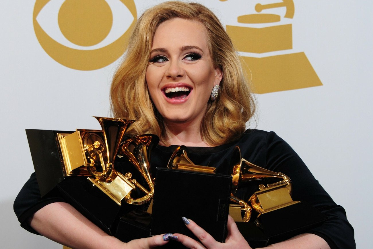 Adele wraca z nową piosenką "Easy On Me".