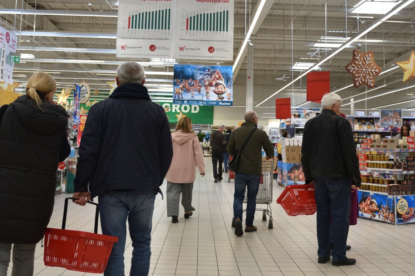 Auchan wycofuje dwa popularne produkty. Wykryto w nich pestycydy.