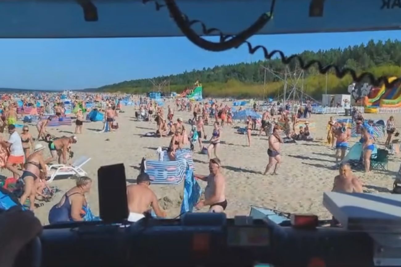 Miał być "korytarz życia" nad Bałtykiem. Był apel strażaków z jantaru, żeby zabrać parawany