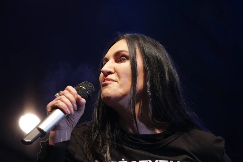 Kayah została zaproszona na festiwal w Opolu przez Marylę Rodowicz.
