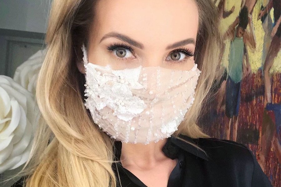 Izabela Janachowska zaprojektowała ślubne maseczki ochronne
