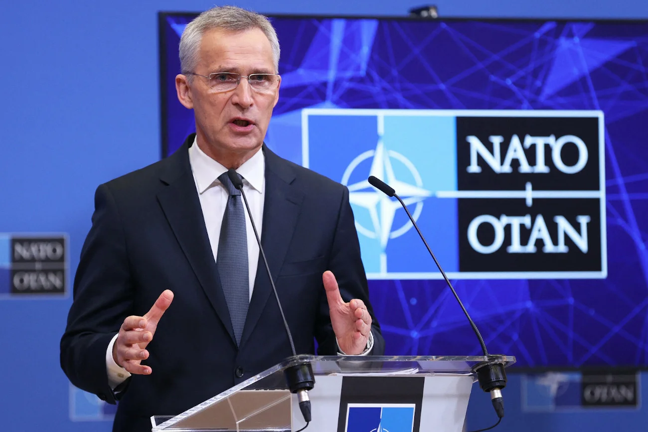 NATO pracuje nad planami stałej obecności wojskowej na swojej granicy w celu zwalczania przyszłej rosyjskiej agresji - donosi The Telegraph.