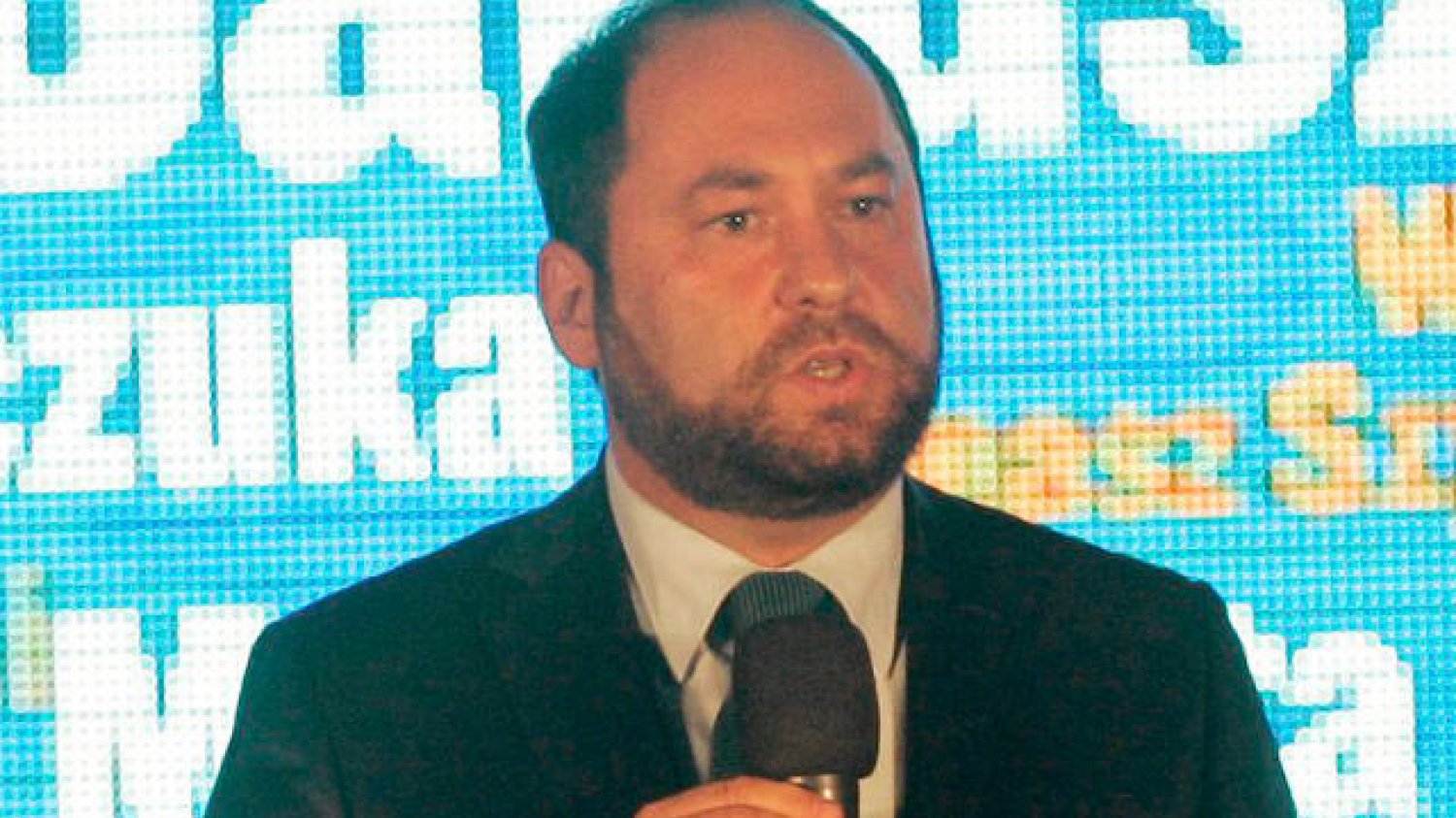 Redakcja "Polityki" skasowała kontrowersyjny wpis  prof. Jana Hartmana