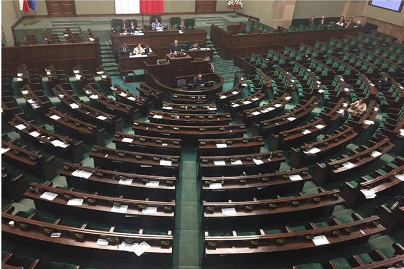 Tak wyglądała sala plenarna podczas wystąpienia Adama Bodnara. Bardzo smutny widok.