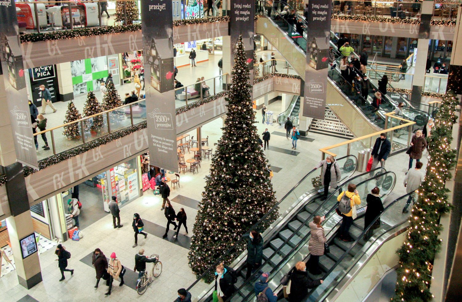 Sejm zdecydował o zakazie handlu w Wigilię, która w 2023 roku wypada w niedzielę.