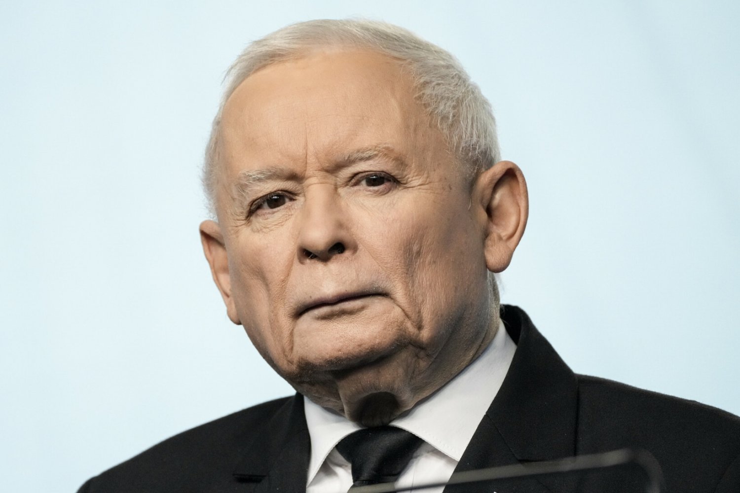 Pobyt Kaczyńskiego w szpitalu. Tak tłumaczy się teraz jego dyrektor