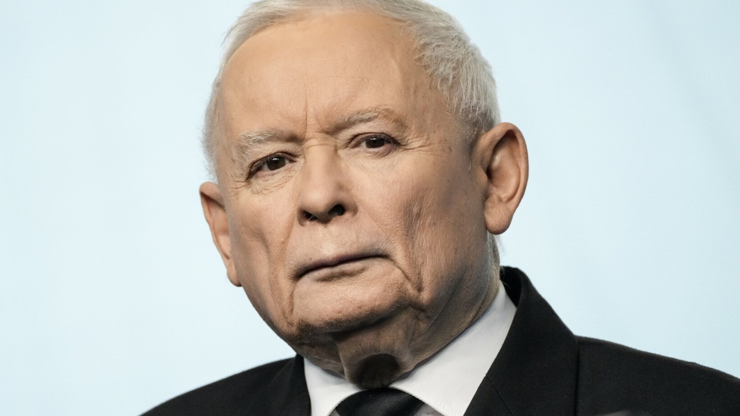 Pobyt Kaczyńskiego w szpitalu. Tak tłumaczy się teraz jego dyrektor