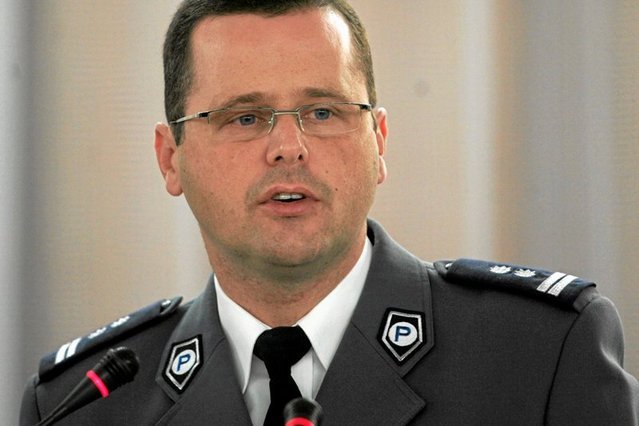 42-letni emeryt zdenerwował nie tyle osoby niechętne policji, co grono przyszłych emerytów.