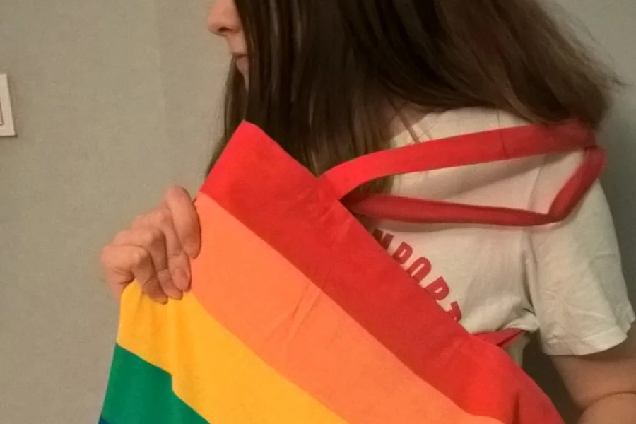 Mężczyźnie na ulicy nie spodobała się torba nastoletniej Oli