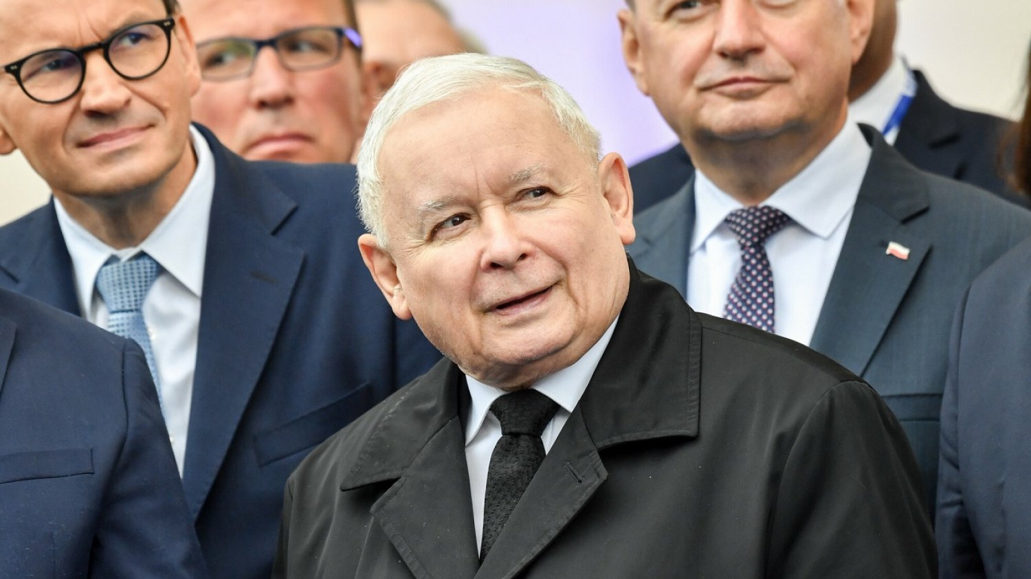 Mateusz Morawiecki dogonił w sondażu Jarosława Kaczyńskiego.
