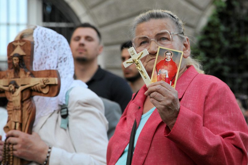 Protesty przeciwko "Golgota Picnic".