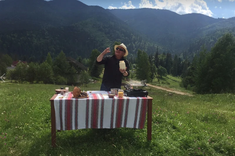 Robert Makłowicz sugeruje, że zobaczymy go w innej telewizji.