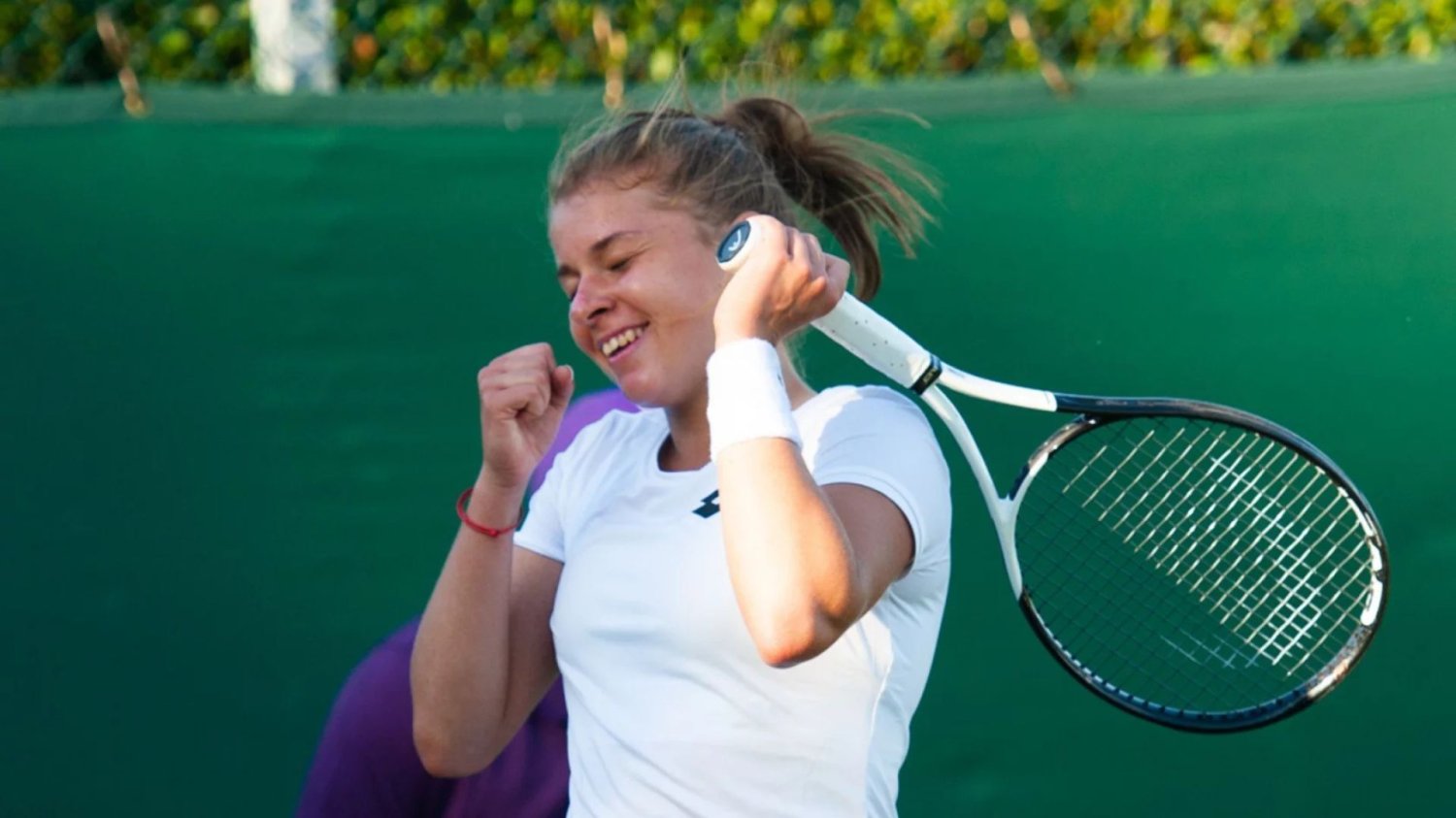 Maja Chwalińska w ćwierćfinale Roland Garros! 2 sety i rywalka wraca do domu Maja Chwalińska