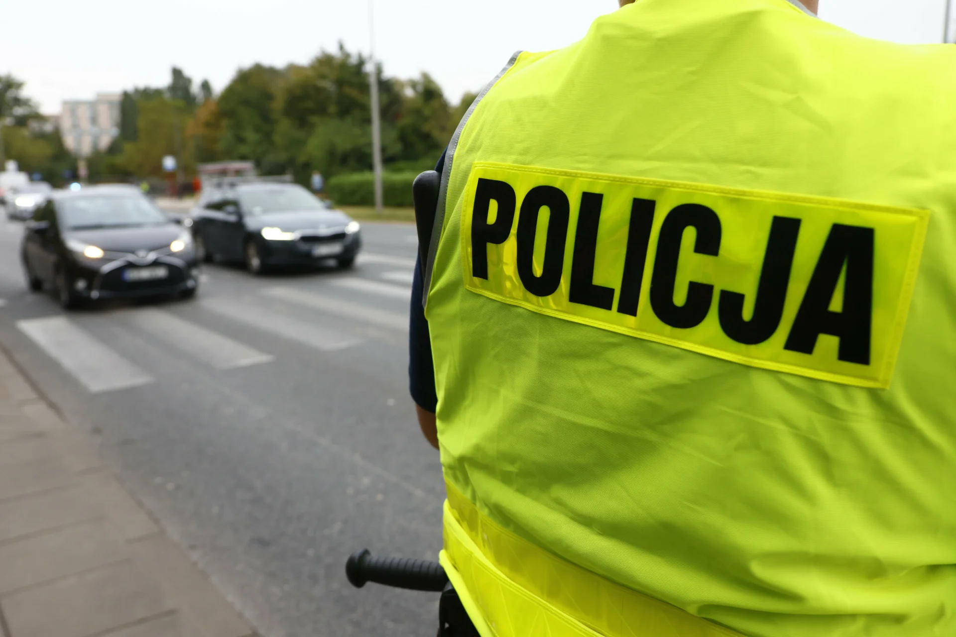 Przekroczysz prędkość o ponad 51 km/h poza miastem? Też stracisz prawko Ważne zmiany w przepisach drogowych od 2025 r. Prawo jazdy będzie można jeszcze szybciej stracić