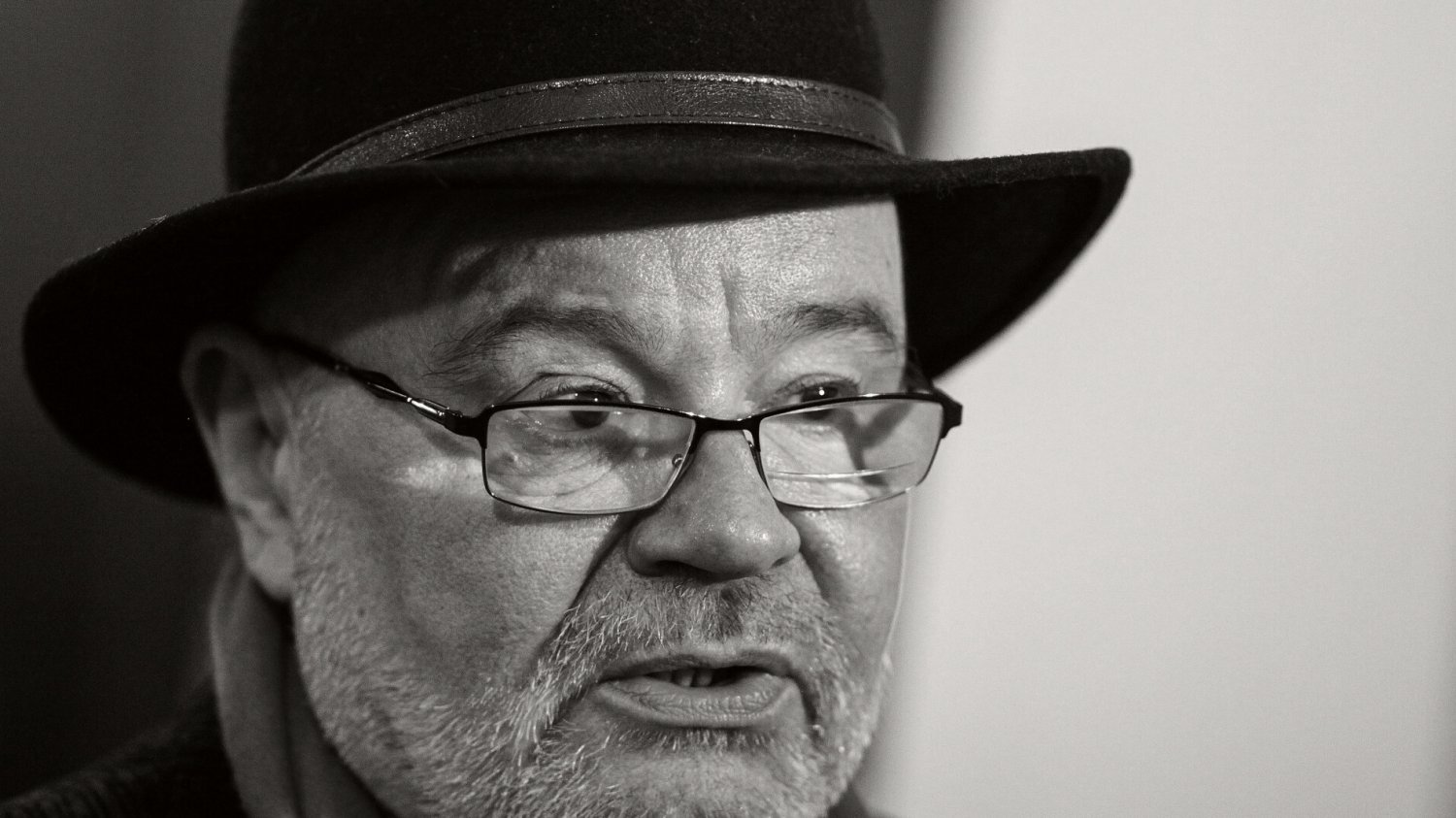 Paweł Huelle nie żyje. Żegna go Dulkiewicz i wiele znamienitych osób.