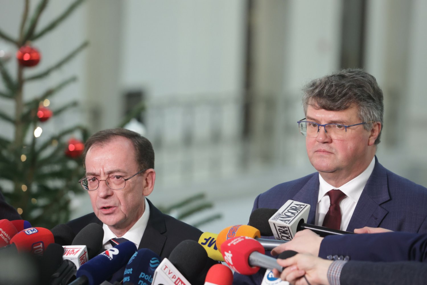 Czy Kamiński i Wąsik powinni wyjść z więzienia? Polacy odpowiedzieli