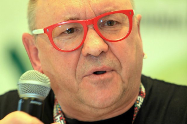Jerzy Owsiak stanie przed sądem za wulgaryzmy podczas Przystanku Woodstock. Kancelaria adwokacka z Gorzowa chce bronić go za darmo.