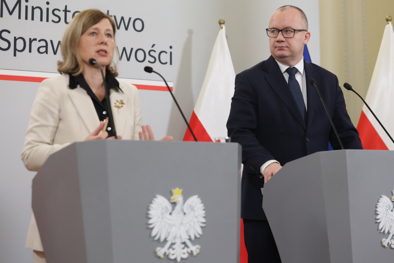 Mocne słowa wiceszefowej KE w Warszawie. "Nie chodzi o Brukselę, tylko o obywateli Polski".