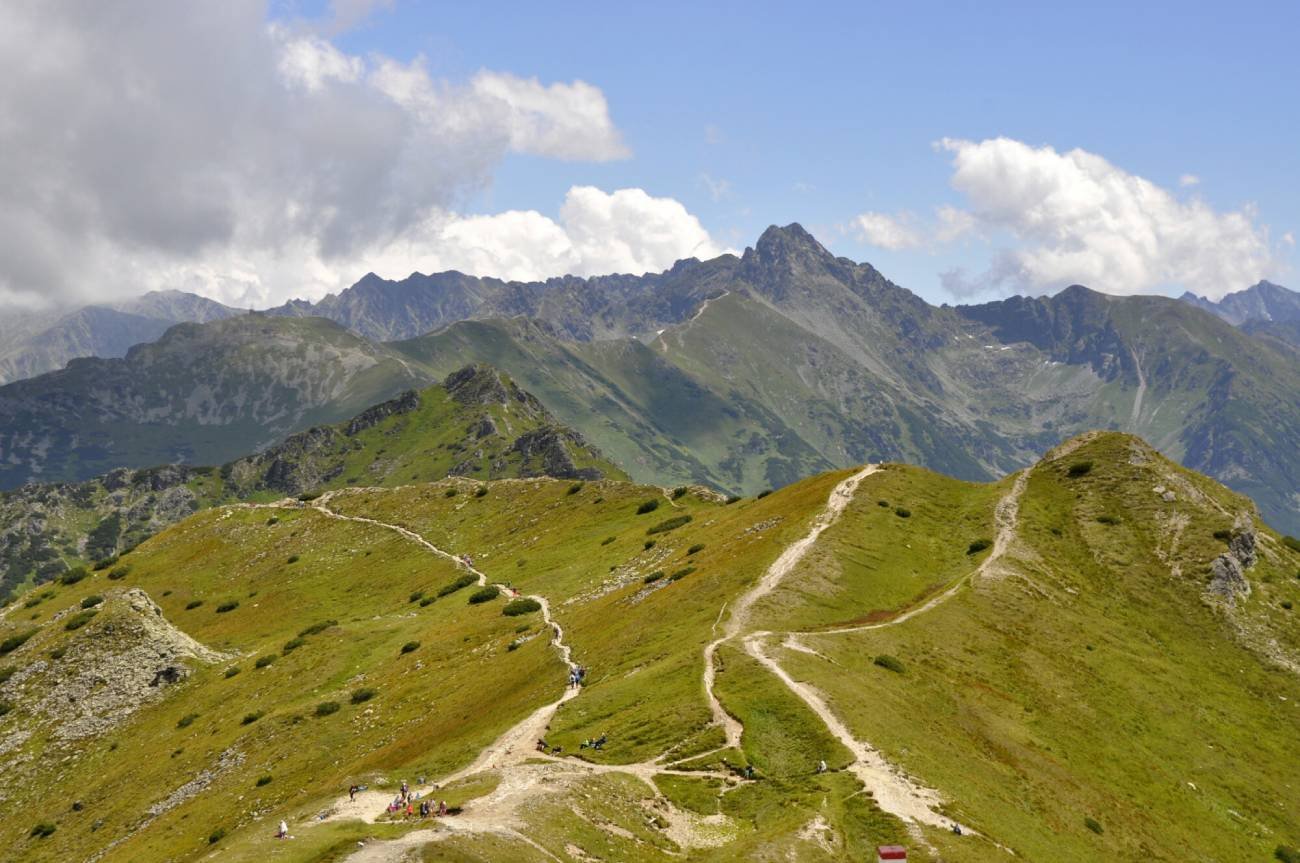 Turyści pomalowali szczyt w Tatrach sprayem. (zdjęcie ilustracyjne)