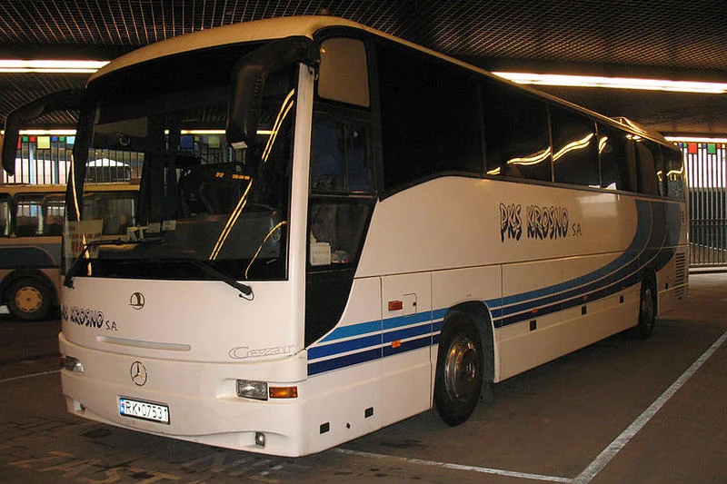 Pracownicy krakowskiego PKS-u prawie od roku nie dostali pensji, więc postanowili schować autobus. Zdjęcie jest tylko ilustracją.