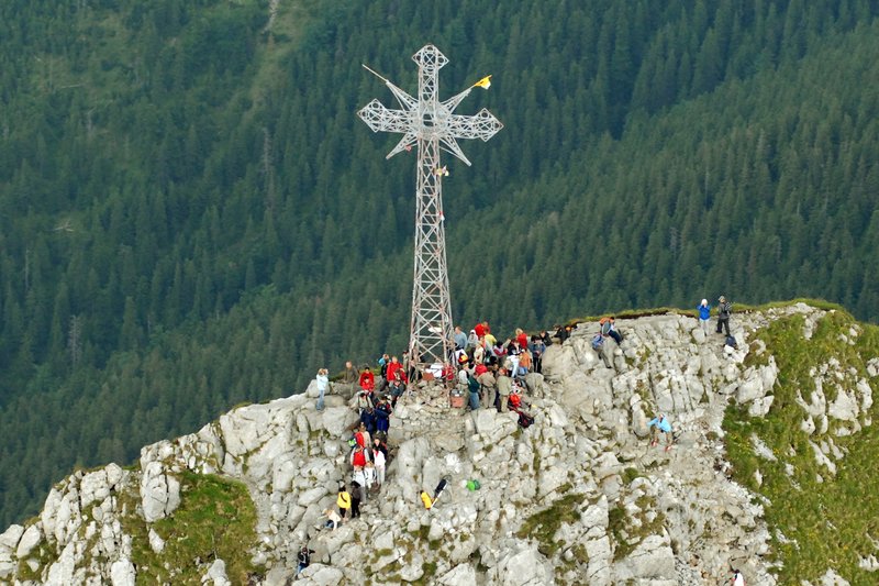 W ostatniej nawałnicy w wyniku porażenia piorunem zginęło 5 osób.