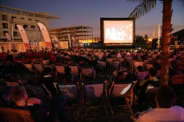 Kino plenerowe, Warszawa