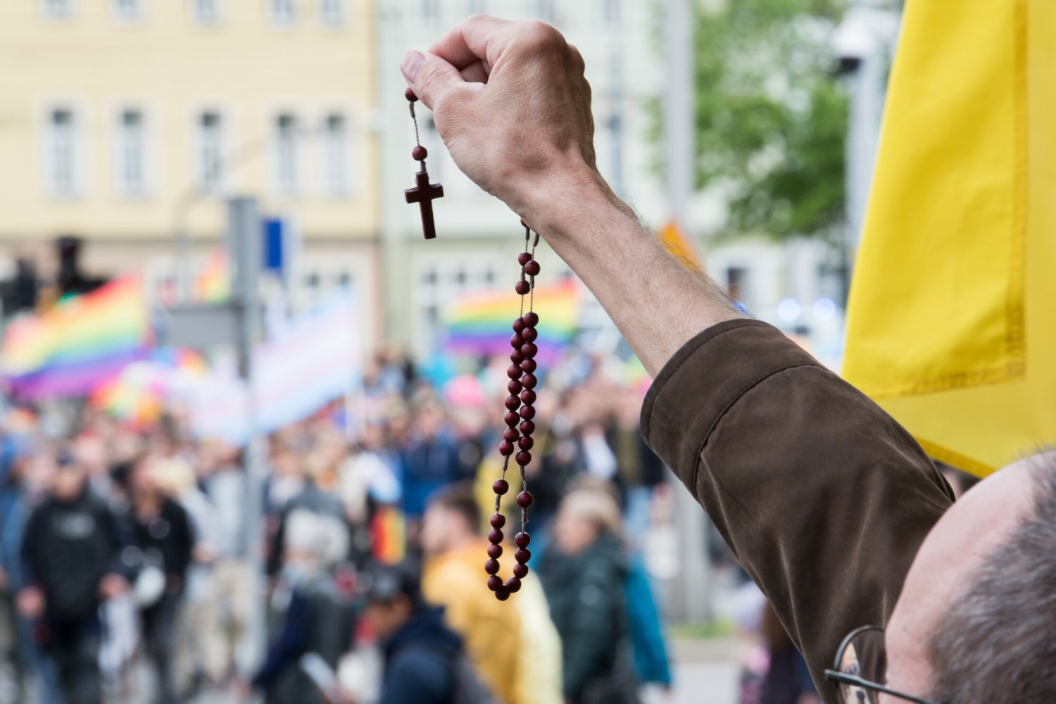 Katolicy chcą walczyć o rodzinę i dzieci nienarodzone. A co z walką o życie tych narodzonych?