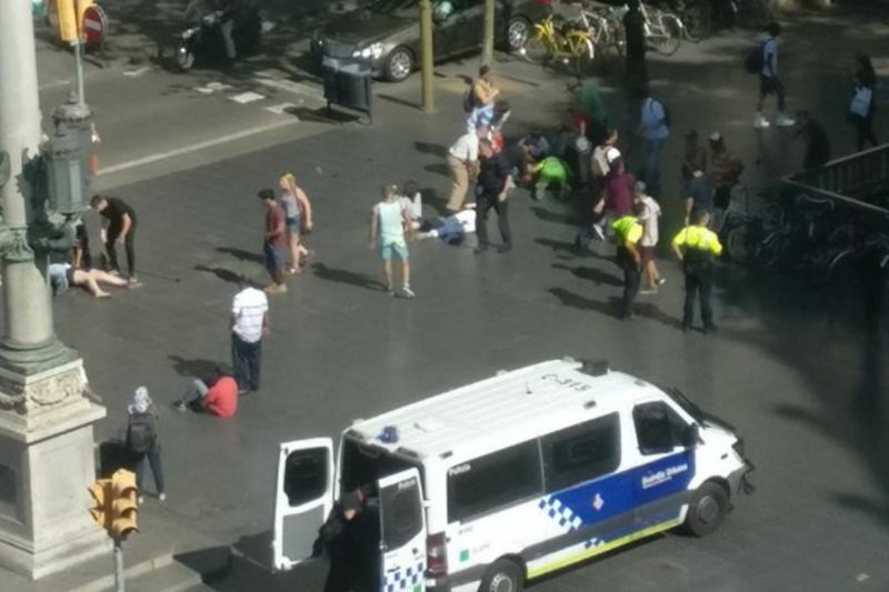 Do zdarzenia doszło w samym centrum Barcelony.