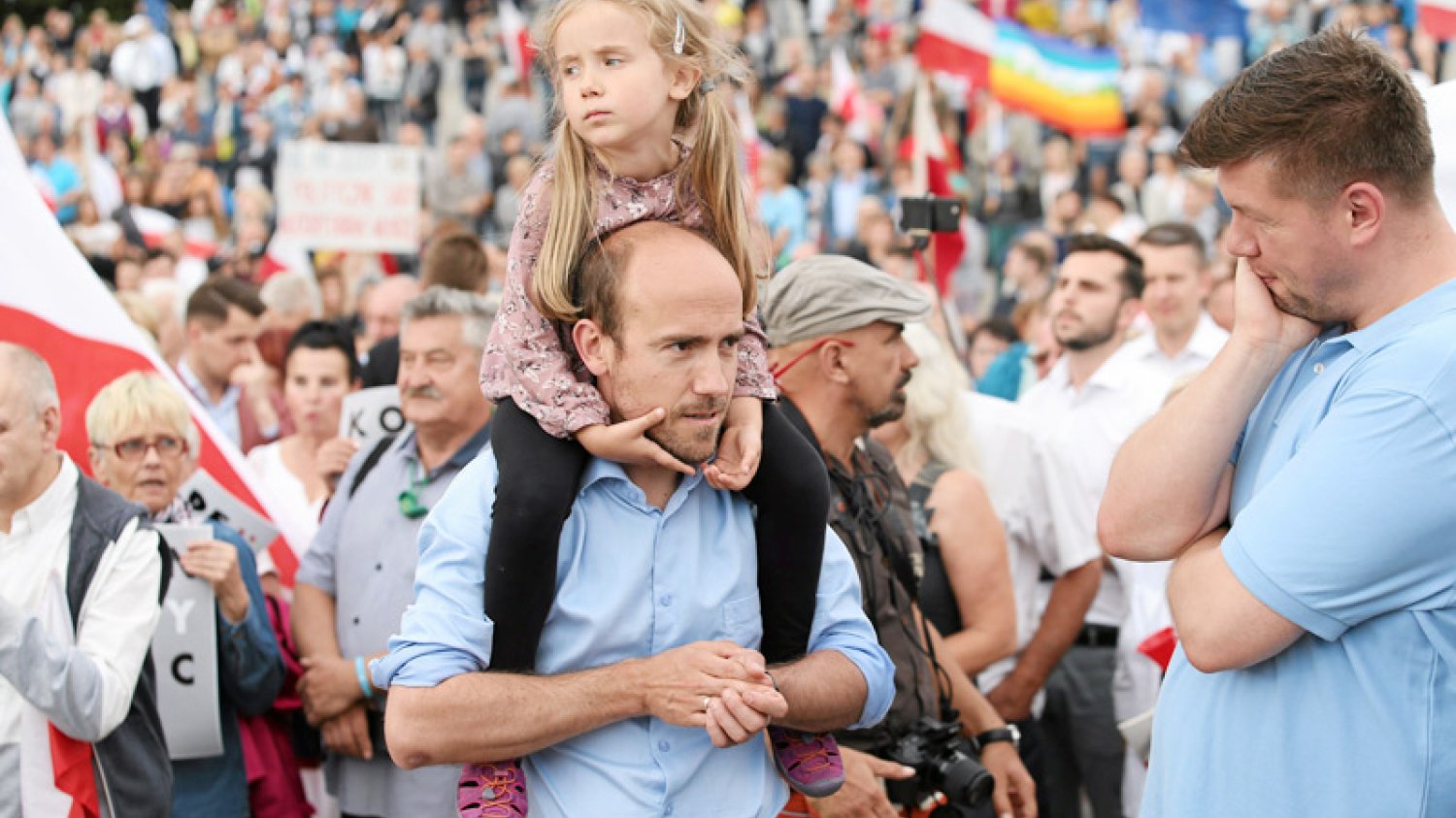 Człowiek, który groził zabiciem Borysa Budki zdradził swoją motywację. W Wilhelmie R. nienawiść wzbudziły protesty Polaków którym przewodzi m.in. młody lider PO.