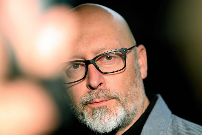 Wojciech Smarzowski pochodzi z Jedlicza. W Krośnie uczył się w Policealnym Studium Animatorów Kultury.