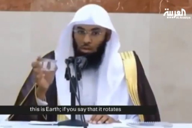 Szejk twierdzi, że Ziemia jest statyczna