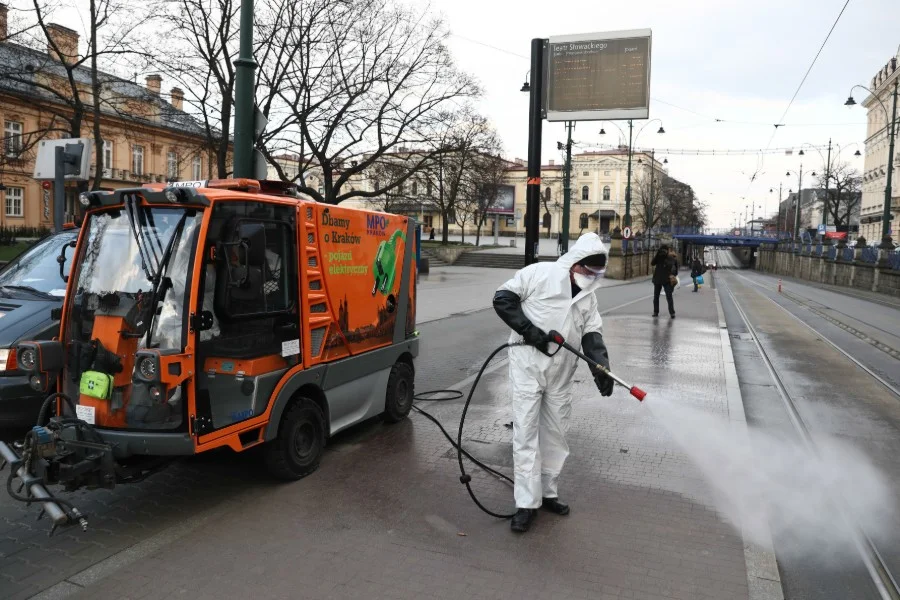W wariancie pesymistycznym pracę w wyniku epidemii koronawirusa może stracić ponad milion osób.