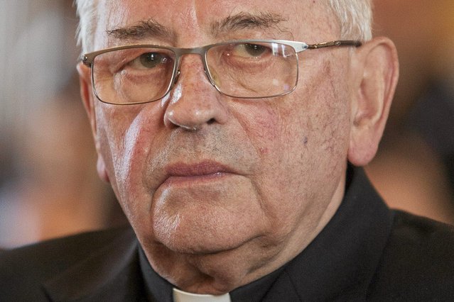 Bp. Tadeusz Pieronek stanowczo krytykuje działania PiS w sprawie katastrofy smoleńskiej.
