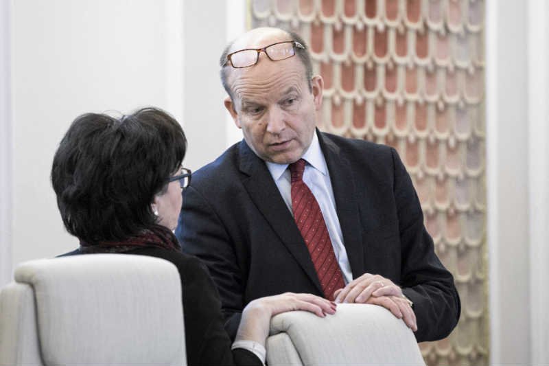 Konstanty Radziwiłł, minister zdrowia, bagatelizuje problem smogu.