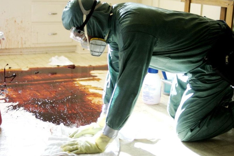 "Nie mamy koszmarów, chociaż nie jest to zwyczajna praca" – mówi nam czyściciel po zmarłych.