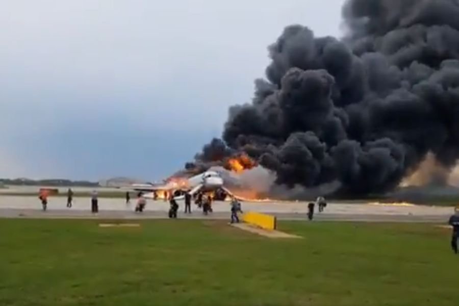 Rosyjski samolot lądował awaryjnie tuż po starcie.