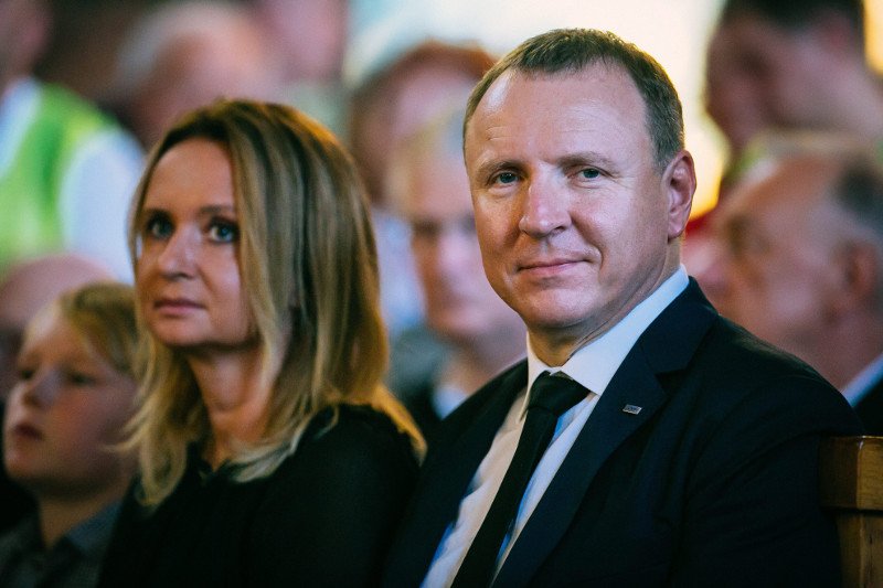 Jacek Kurski za kilka tygodni weźmie ślub ze swoją narzeczoną Joanną Klimek.