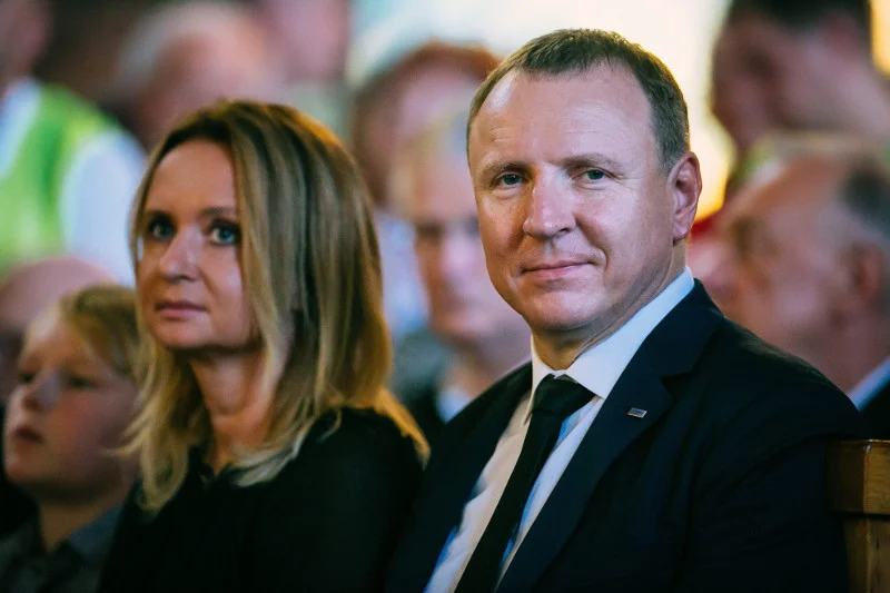 Jacek Kurski za kilka tygodni weźmie ślub ze swoją narzeczoną Joanną Klimek.
