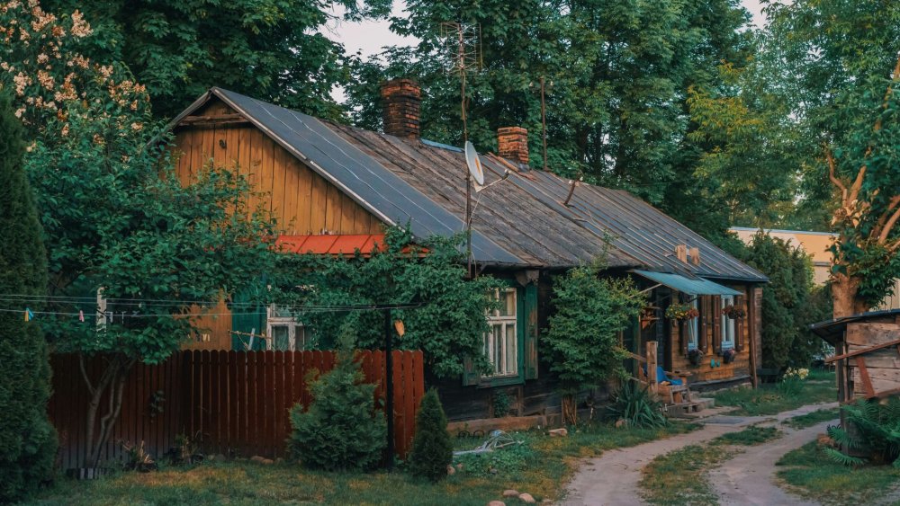 Program „Czyste Powietrze" z nowymi ulgami dla właścicieli starych domów