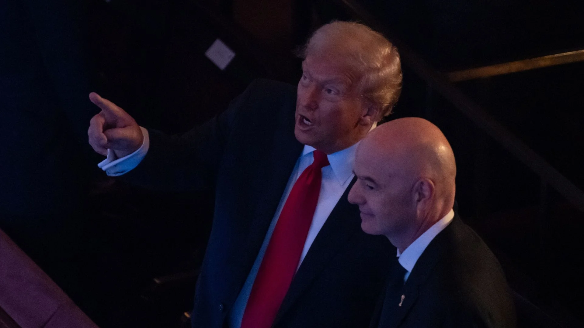 Trump podczas finału MŚ od razu zmienił nastrój na trybunach. "Klasyczne" powitanie