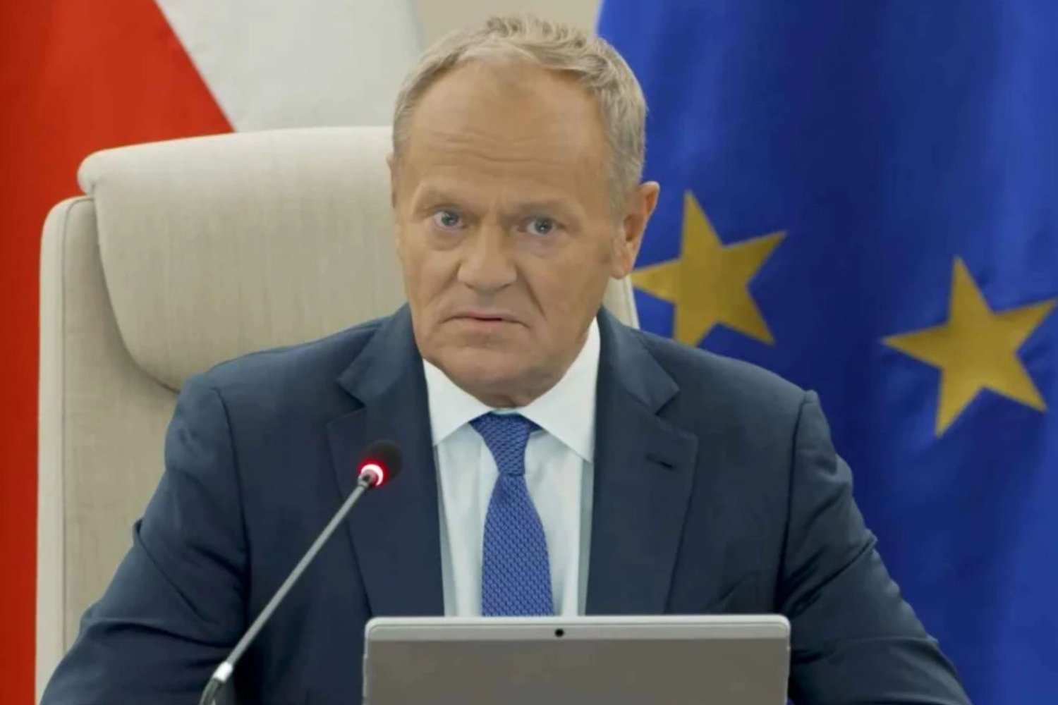 Groził Tuskowi na Facebooku. A teraz to 52-latkowi grozi do 3 lat więzienia Donald Tusk