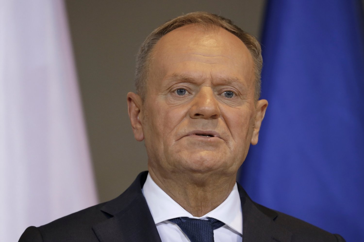Tusk o "aferze powodziowej". "Gorącym żelazem wypalimy każdy przypadek" Donald Tusk