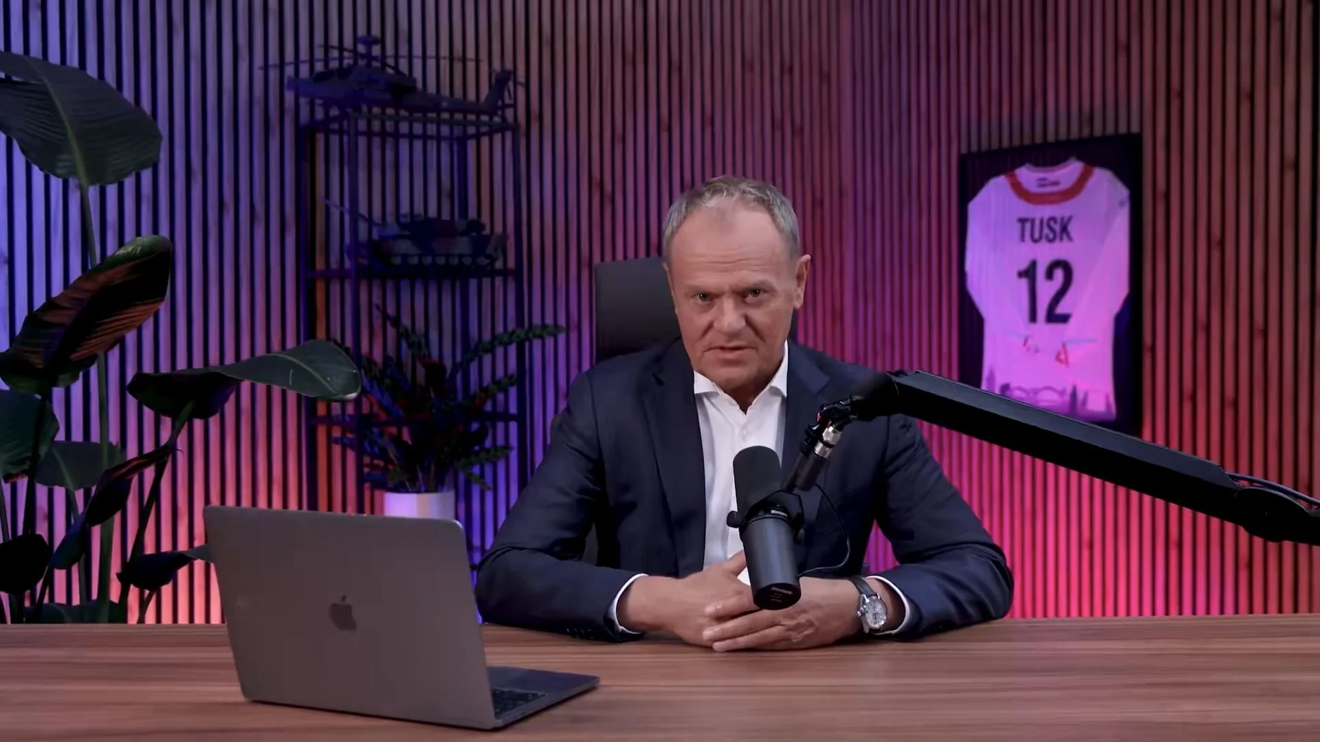 Na Lubelszczyźnie syreny, a w tym czasie Tusk... Odpalił podcast i bije w Nawrockiego Donald Tusk