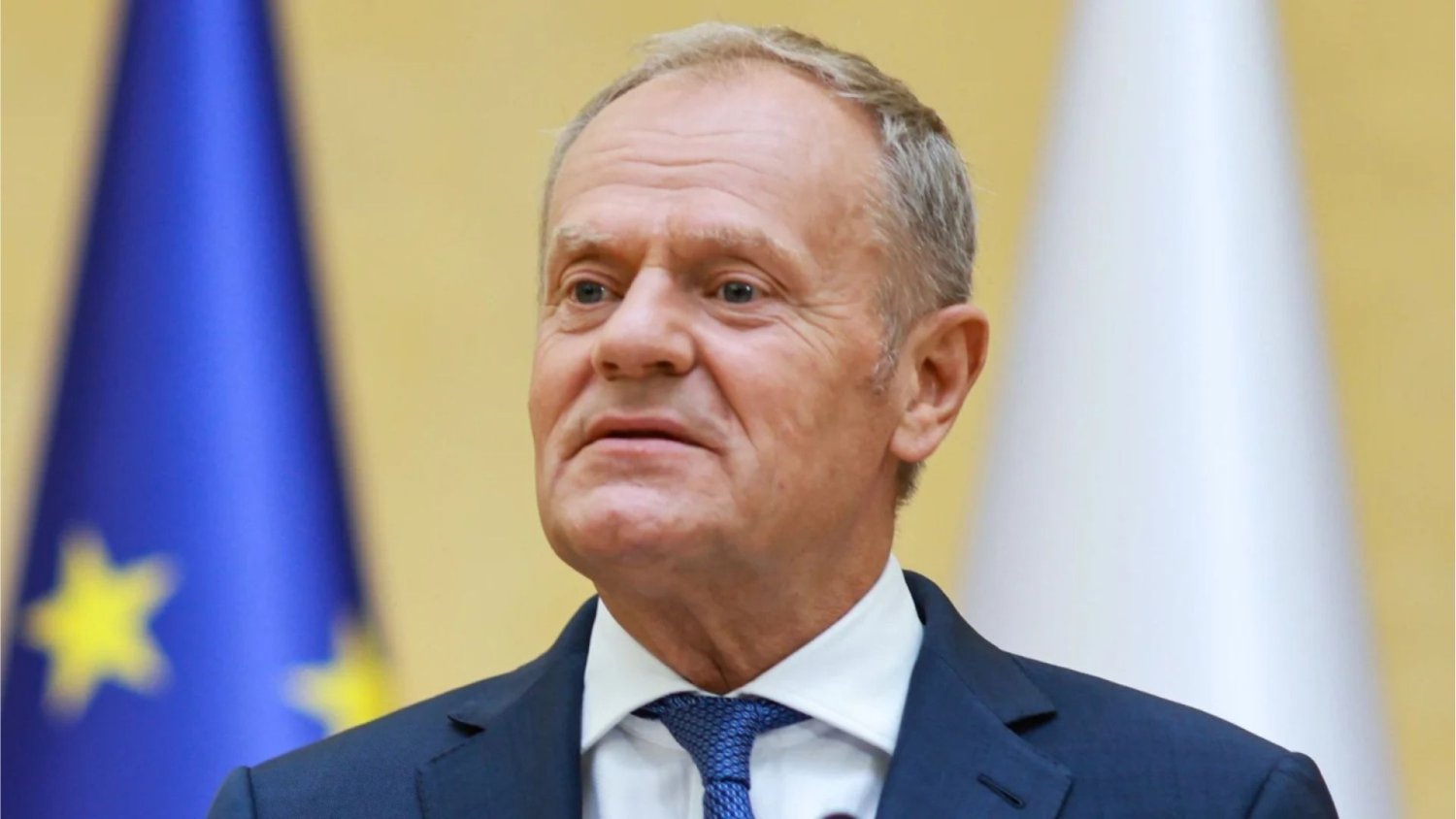 Tusk wytacza ciężkie działa przeciwko Nawrockiemu. Jedno zdjęcie wystarczyło