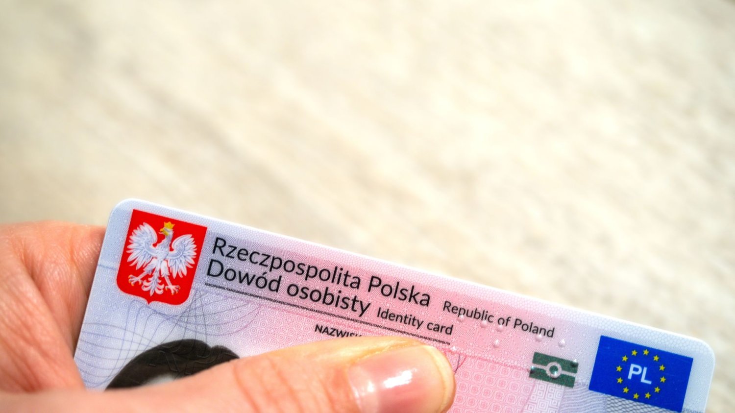 Dowód osobisty i pesel przy zakupach