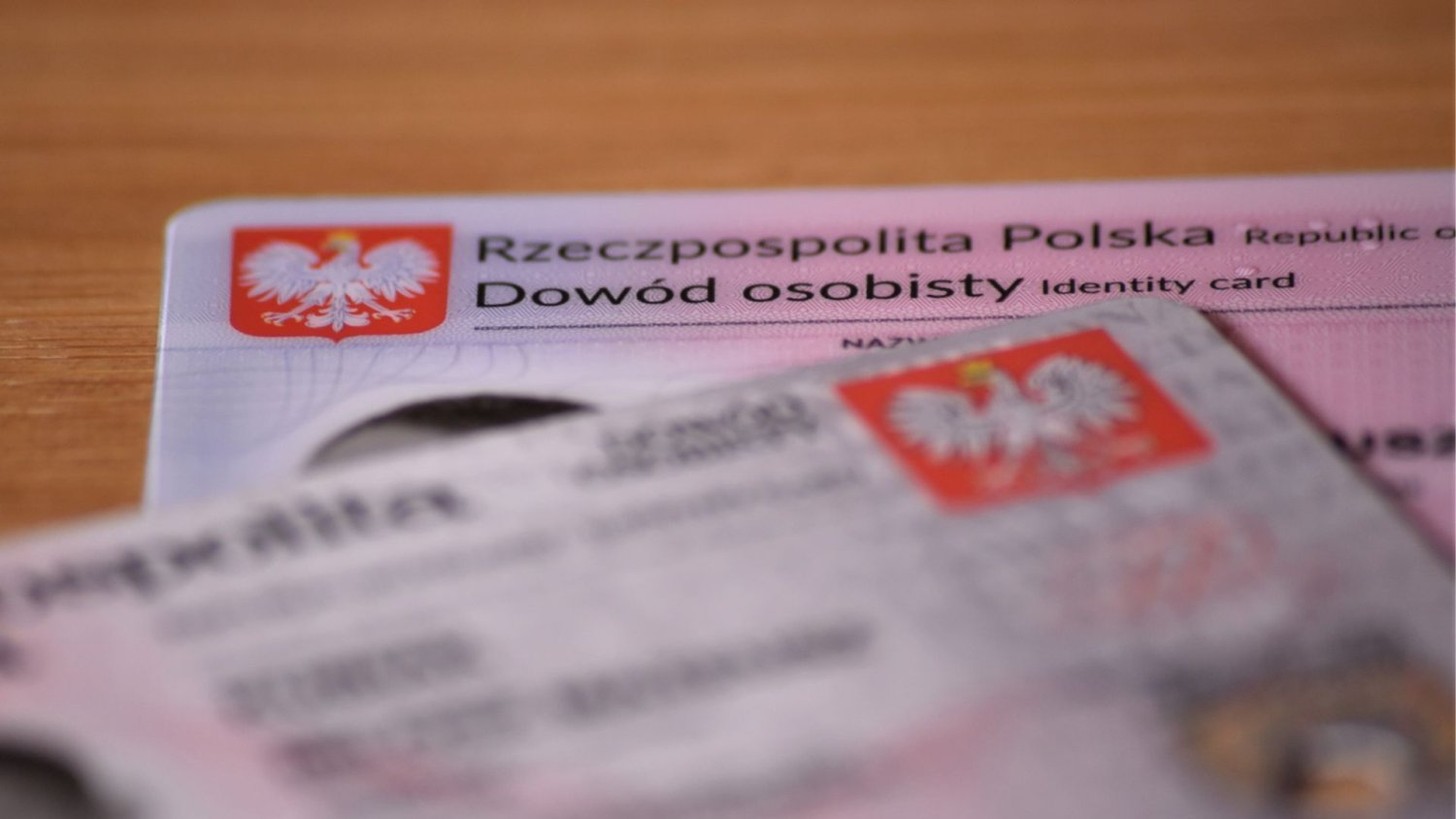 Wymiana dowodów osobistych po nowemu. 1 grudnia koniec zmory tysięcy Polaków
