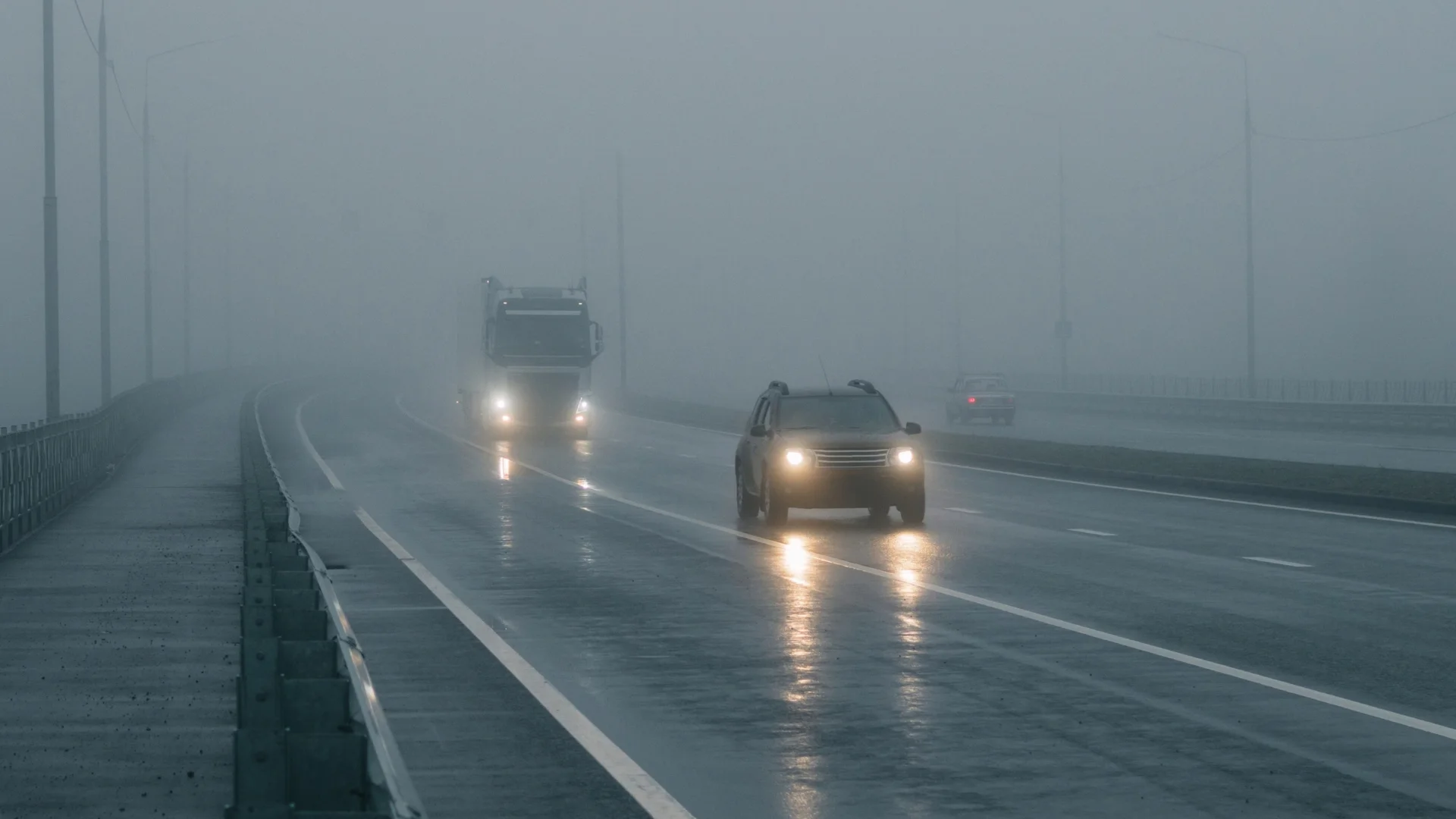 Zacznie się o 22. Kierowcy w ośmiu województwach powinni mieć się na baczności