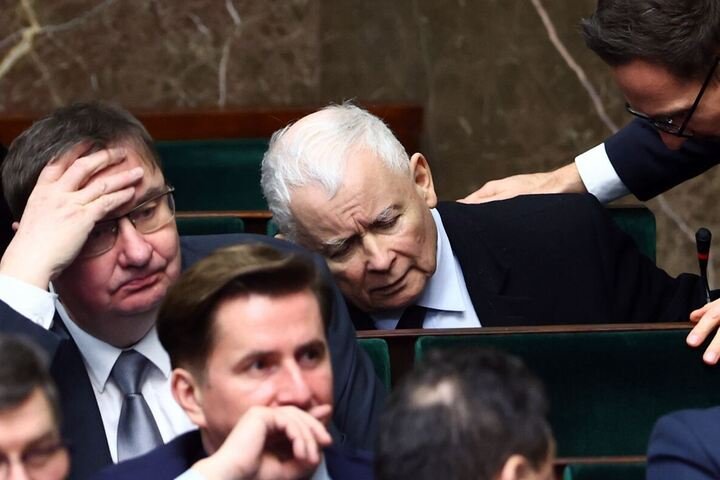 Jarosław Kaczyński w złym stanie zdrowia? Nagły komunikat rzecznika PiS