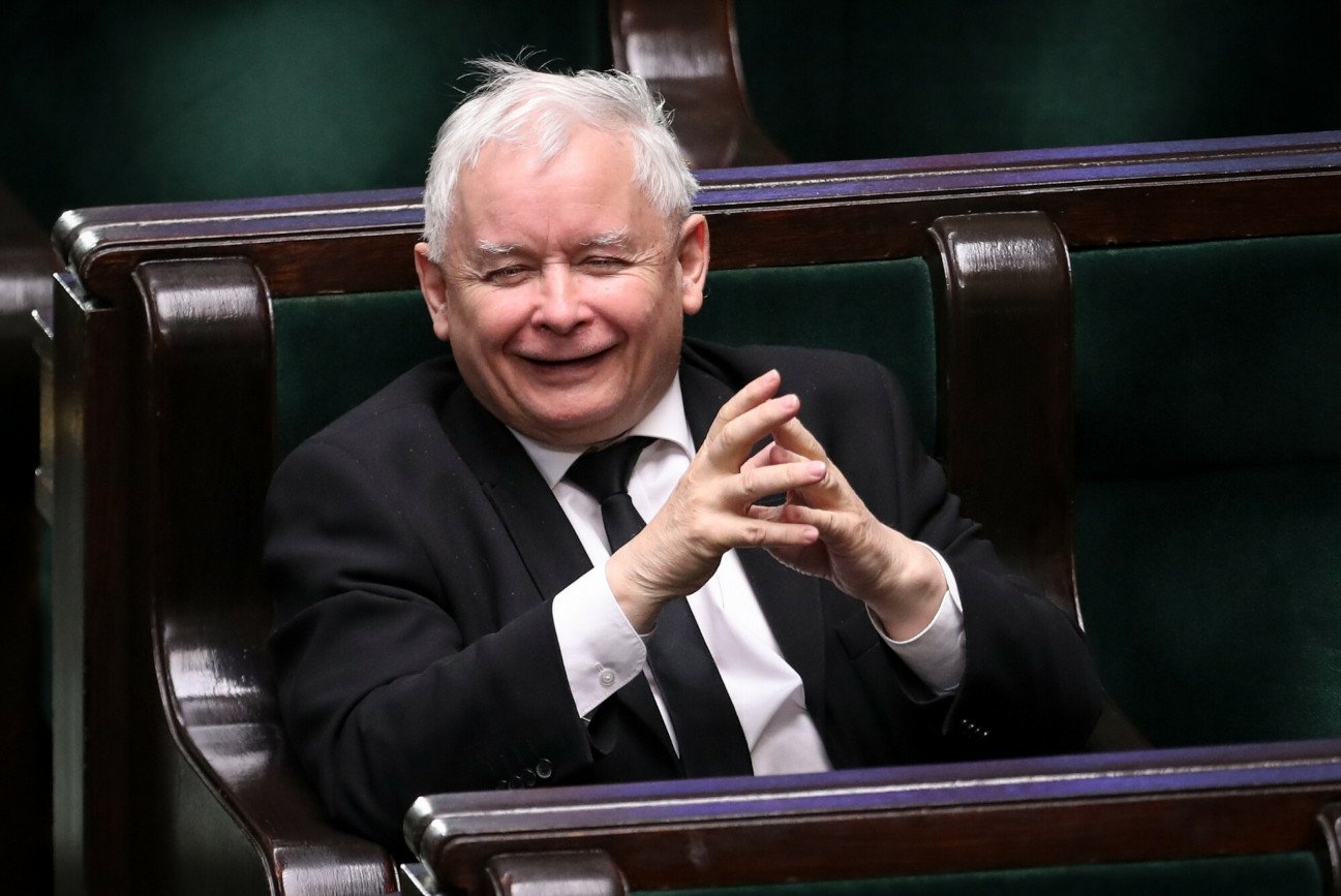 Kolejny zaskakujący sondaż dla PiS. Słupki poparcia stabilne jak nigdy